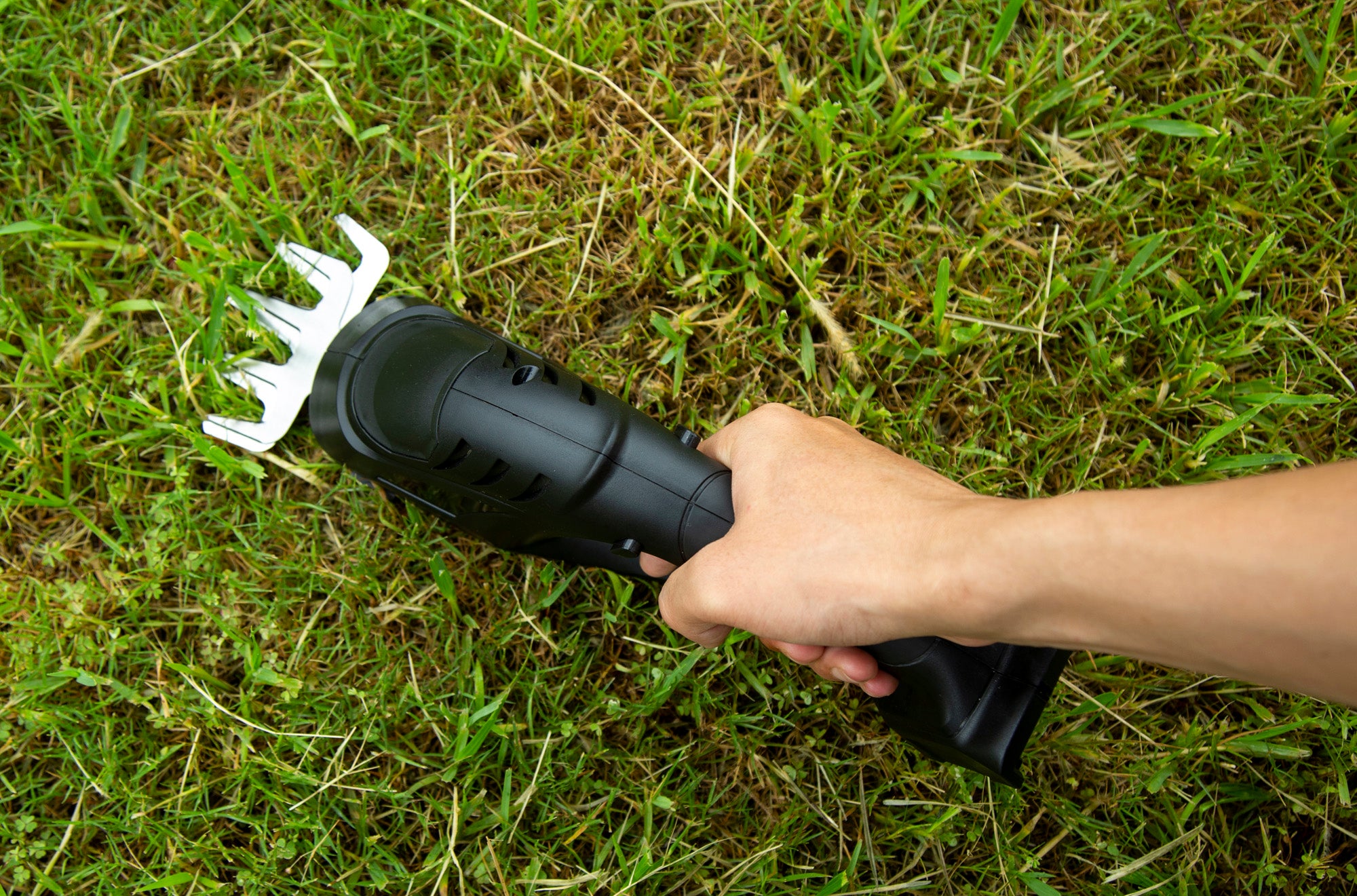MATRIX 20v X-ONE 2in1 Hedge Trimmer Grass Trimmer And Shear Kit - Image 7