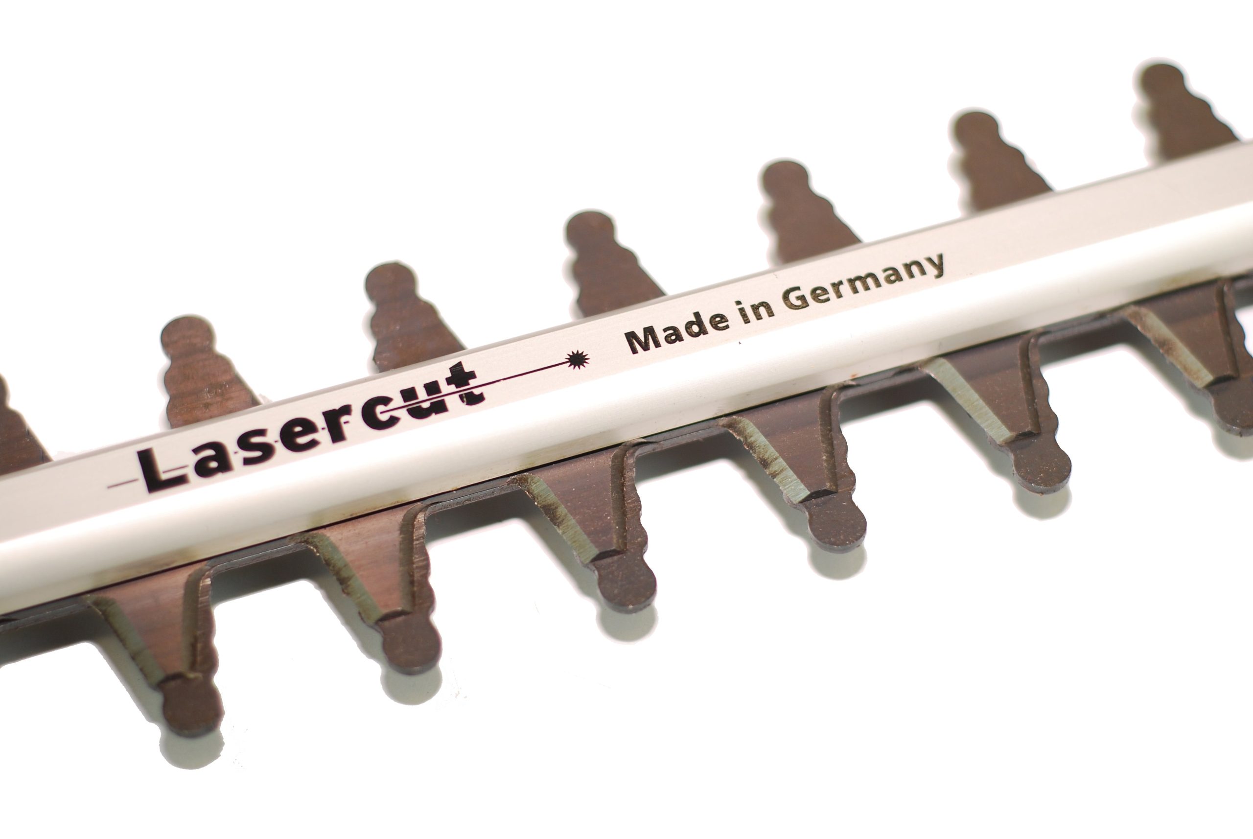 KULLER Electric corded 710W Hedge Trimmer GERMAN Lasercut Blade - Image 4