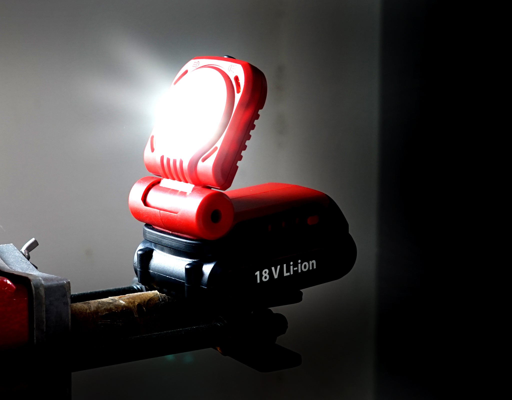MATRIX 20v X-ONE Cordless LED Torch Light Skin Only - Image 2